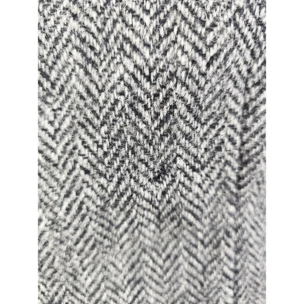 Vintage Alexanders Wide World of Fashion 40R Gray Harris Tweed Distressed Blazer